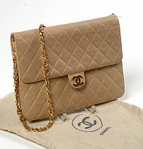 CHANEL 